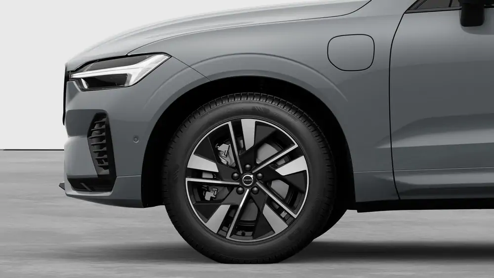 Nouveau Volvo XC60 SUV Plus Hybride rechargeable 4 roues motrices Vapour Grey 3