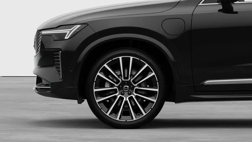 Nouveau Volvo XC90 SUV Ultimate Hybride rechargeable 4 roues motrices Onyx Black 3