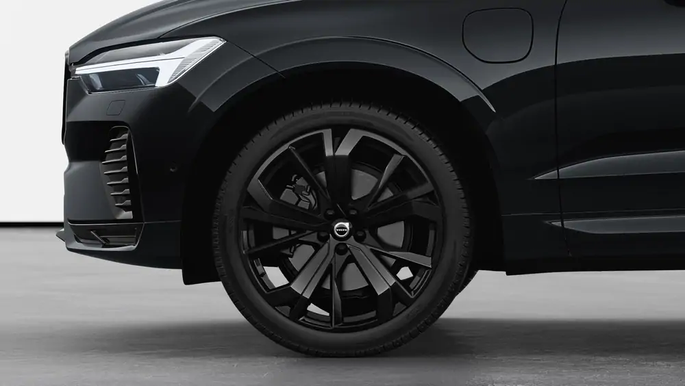 Nouveau Volvo XC60 SUV Ultimate Hybride rechargeable 4 roues motrices Onyx Black 3