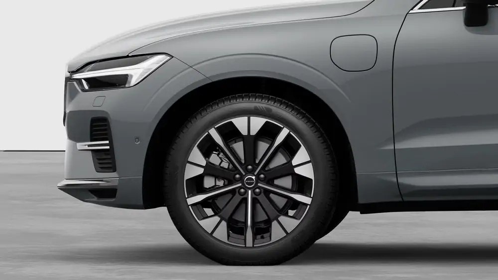 Nouveau Volvo XC60 SUV Ultimate Hybride rechargeable 4 roues motrices Vapour Grey 3