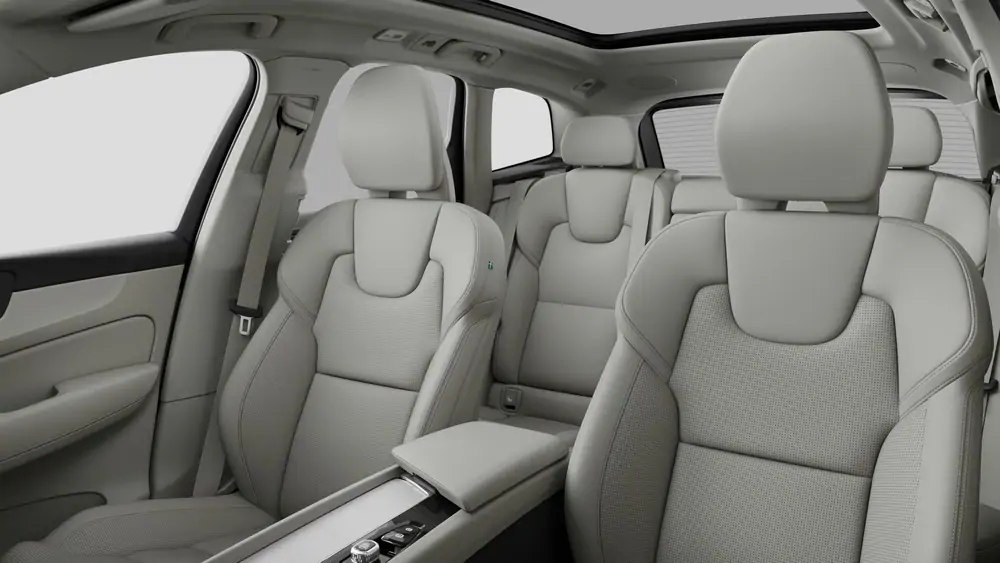 Nouveau volvo XC60 SUV Ultra Hybride rechargeable 4 roues motrices Crystal White Pearl 5