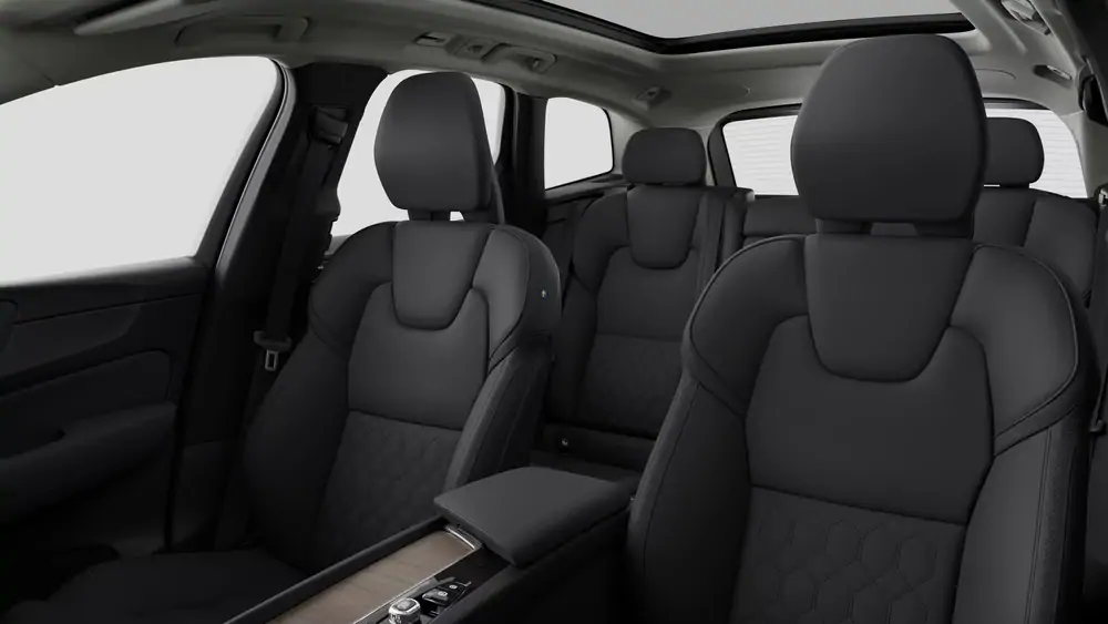 Nouveau Volvo XC60 SUV Plus Hybride rechargeable 4 roues motrices Onyx Black 5