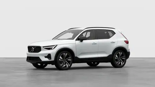 Nouveau Volvo XC40 SUV Plus Micro-hybride 2 roues motrices (Traction) Crystal White Pearl