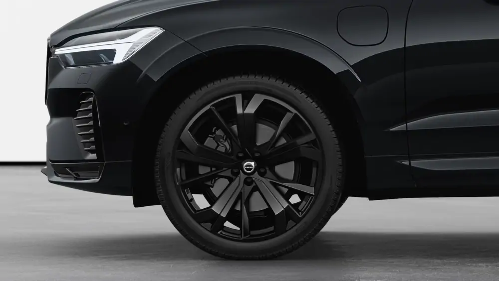 Nouveau Volvo XC60 SUV Ultimate Hybride rechargeable 4 roues motrices Onyx Black 3