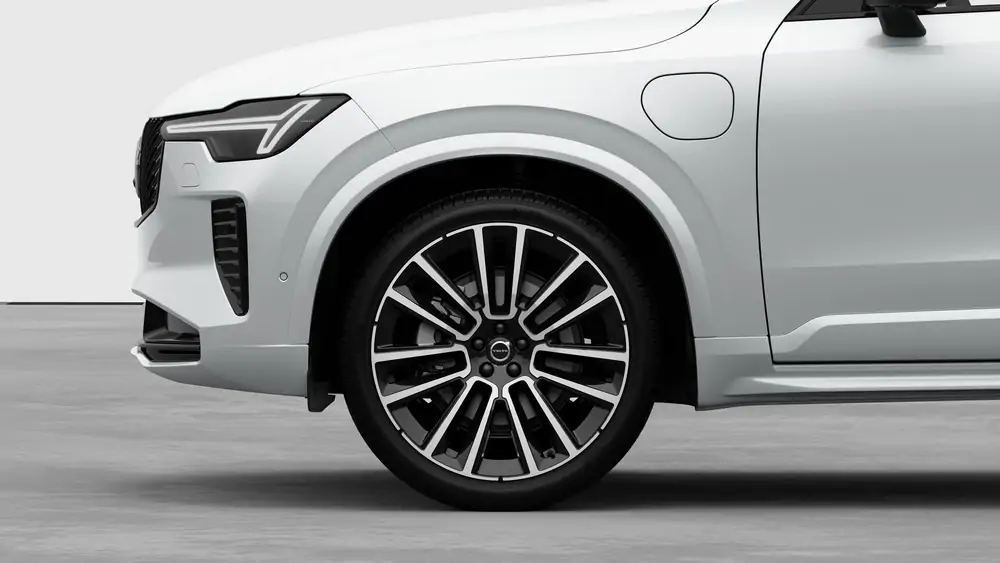 Nouveau Volvo XC90 SUV Ultimate Hybride rechargeable 4 roues motrices Crystal White Pearl 3