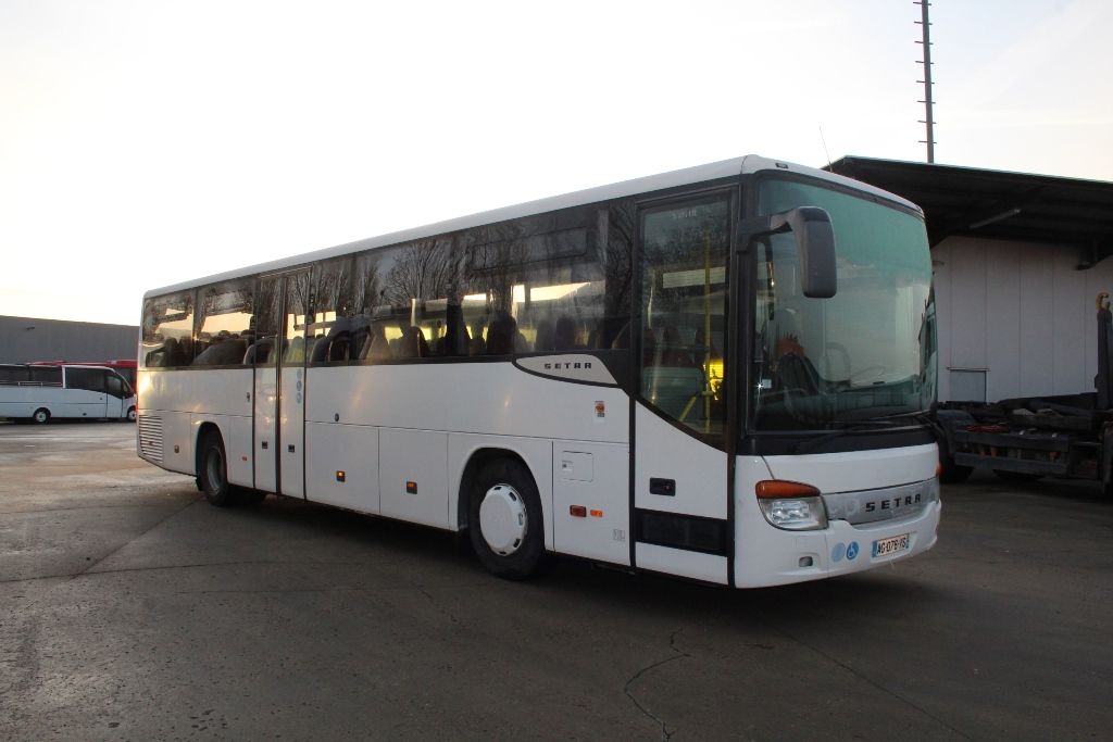 Setra S 415 UL von Müller-Nies am 17.04.2016 in Saarburg