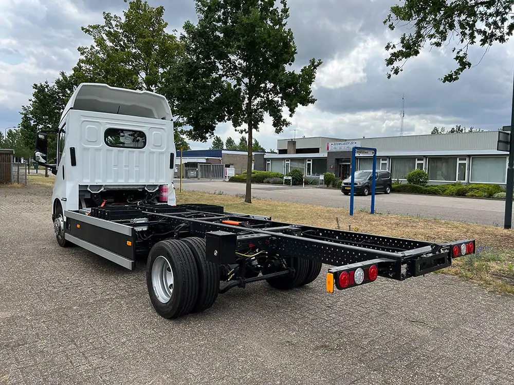 Nieuw BYD ETM6 Wit 5