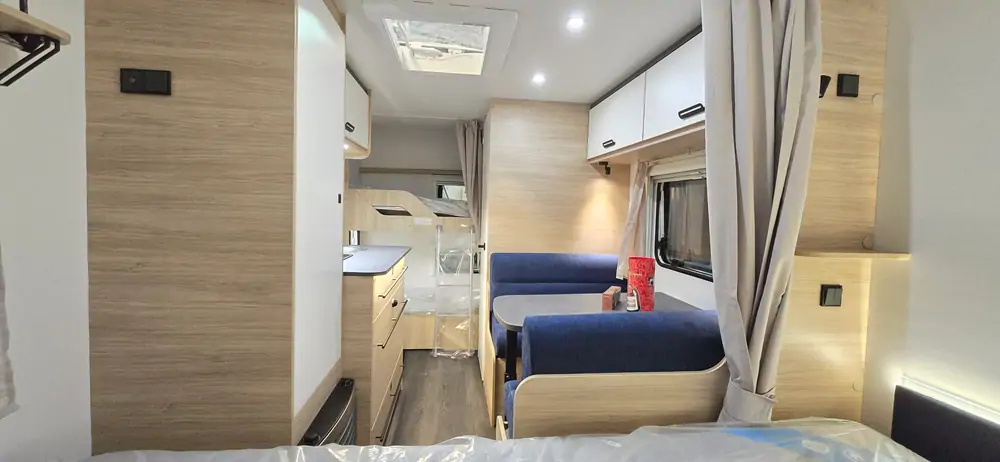 Nouveau CARAVELAIR ALBA 466 9