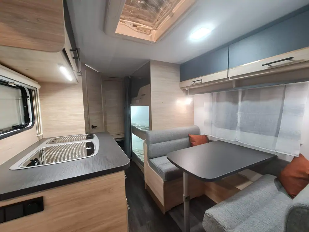 Occasion CARAVELAIR ALBA 497 STYLE 16