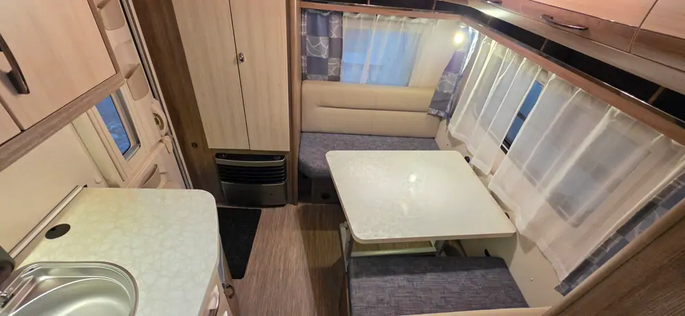 Occasion HOBBY De Luxe 440SF 9