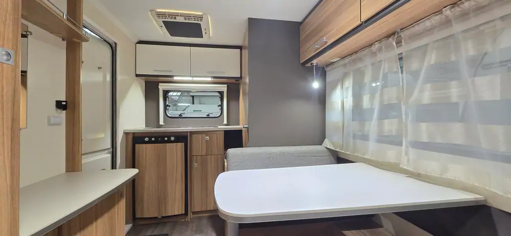 Occasion CARAVELAIR ANTARES 400 5