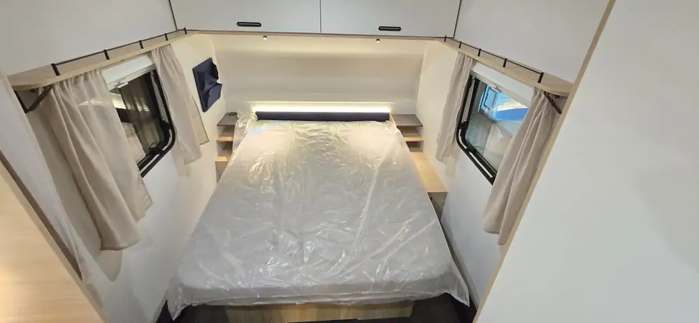 Nouveau CARAVELAIR 460 ALBA 6