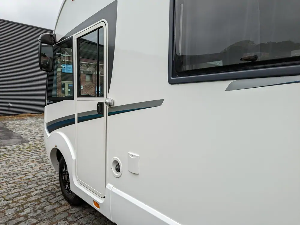 Occasie RAPIDO Itineo SB700 Famili Automaat 23