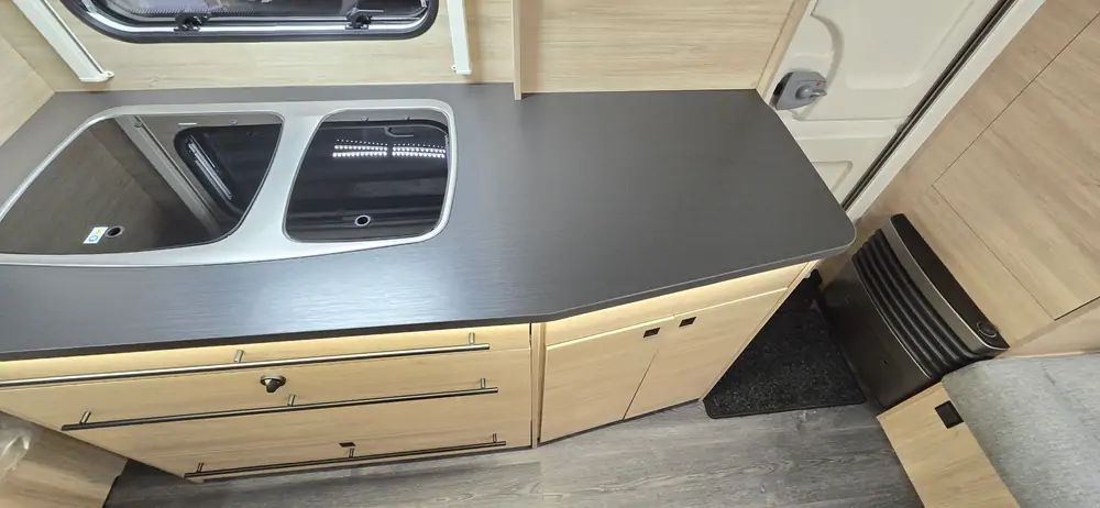 Occasie CARAVELAIR ALBA 430 STYLE 6