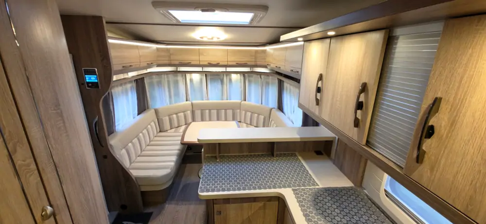 Occasie HOBBY LANDHAUS 770 DF 6