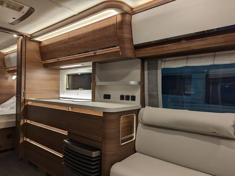 Neuf TABBERT TABBERT PUCCINI 635 SDQ/F 2025 l Caravanexpo