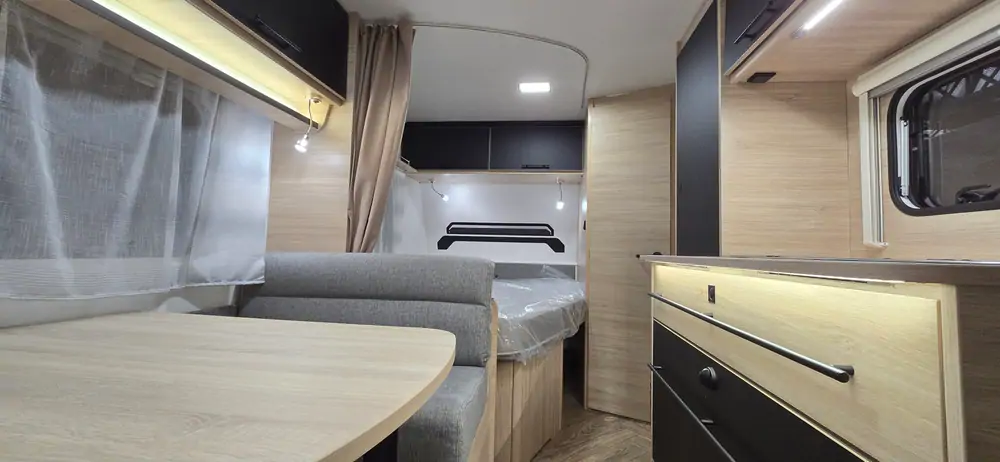 Nieuw CARAVELAIR 476 SPORT LINE 5