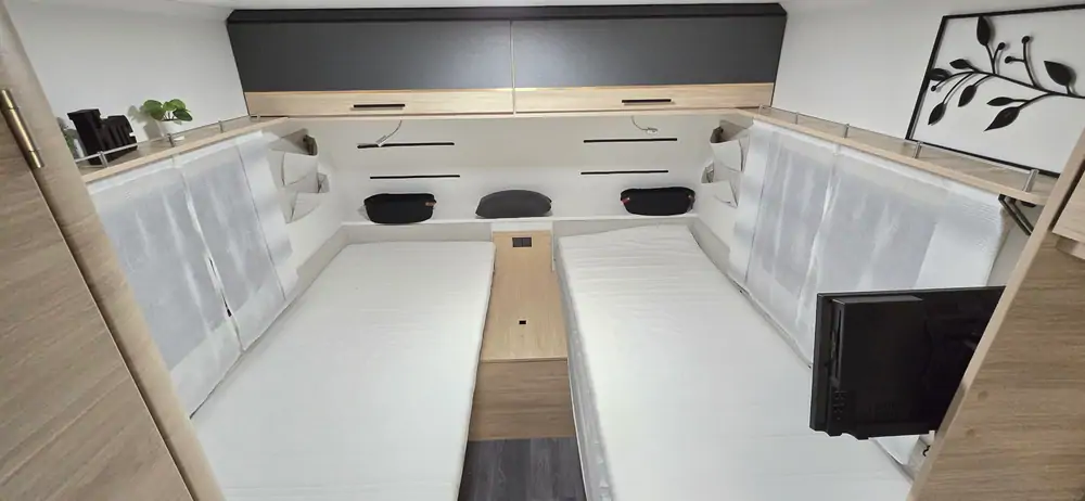 Occasie CARAVELAIR ANTARES TITANIUM 450 10