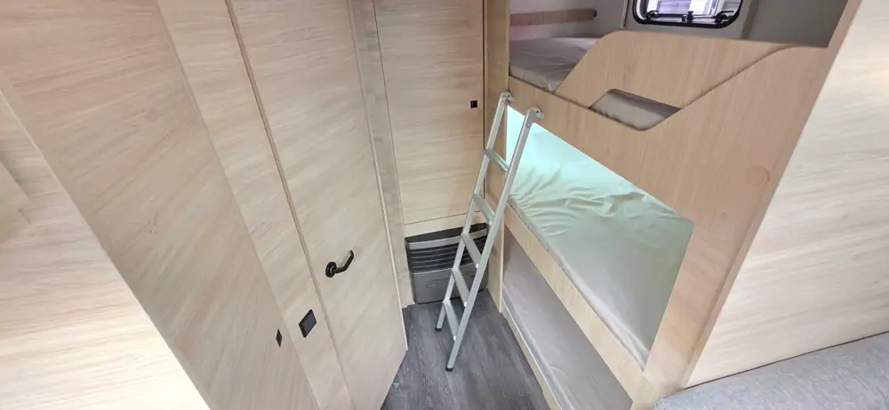 Occasie CARAVELAIR ALBA 497 STYLE 5