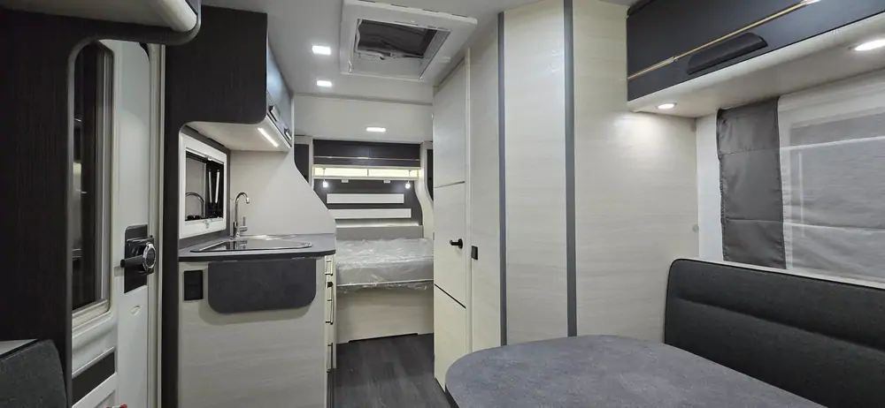 Nieuw CARAVELAIR 520 EXCLUSIVE LINE 4