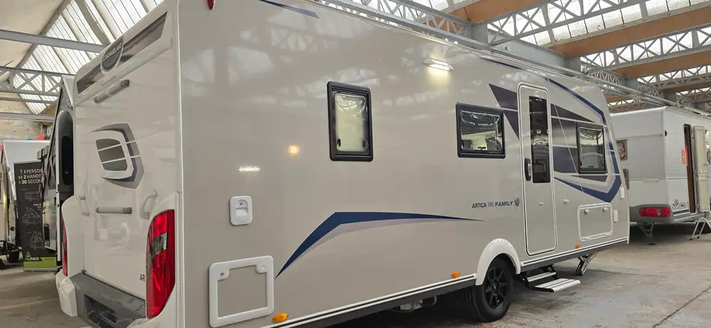 Nouveau CARAVELAIR ARTICA 586 2