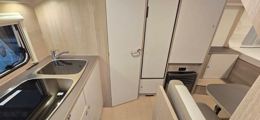 Occasie BURSTNER PREMIO LIFE 425 TS 8