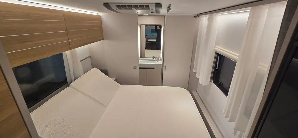 Occasion ADRIA Adora 613 UT 7