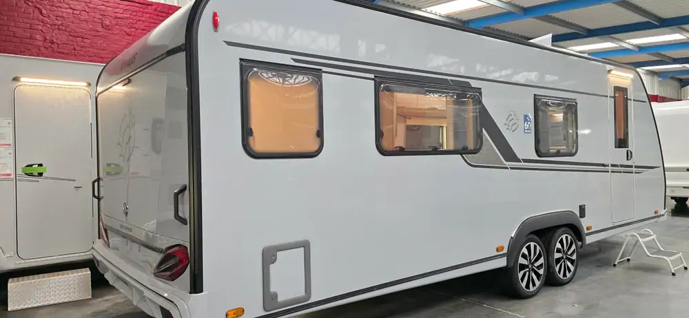 Nouveau KNAUS SUDWIND 650 PXB 2