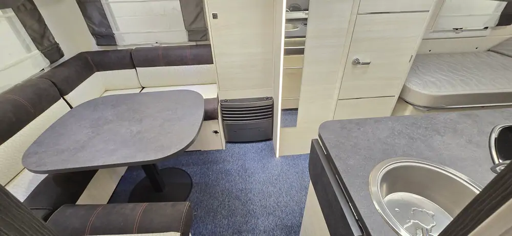Occasion CARAVELAIR Artica 492 11