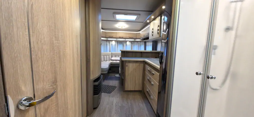 Occasie HOBBY LANDHAUS 770 DF 12