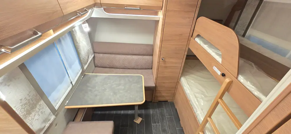 Nouveau TABBERT DA VINCI 700 KD 9