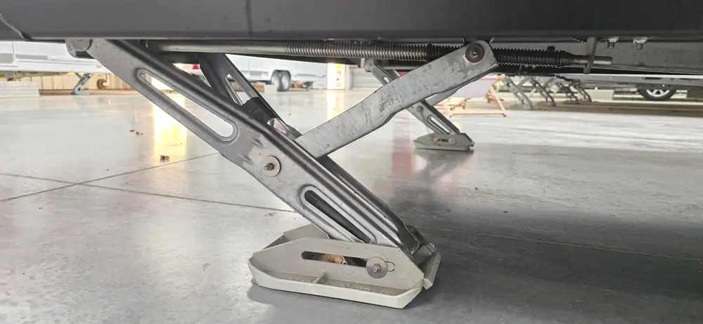 Occasion CARAVELAIR 586 EXCLUSIVE LINE 16