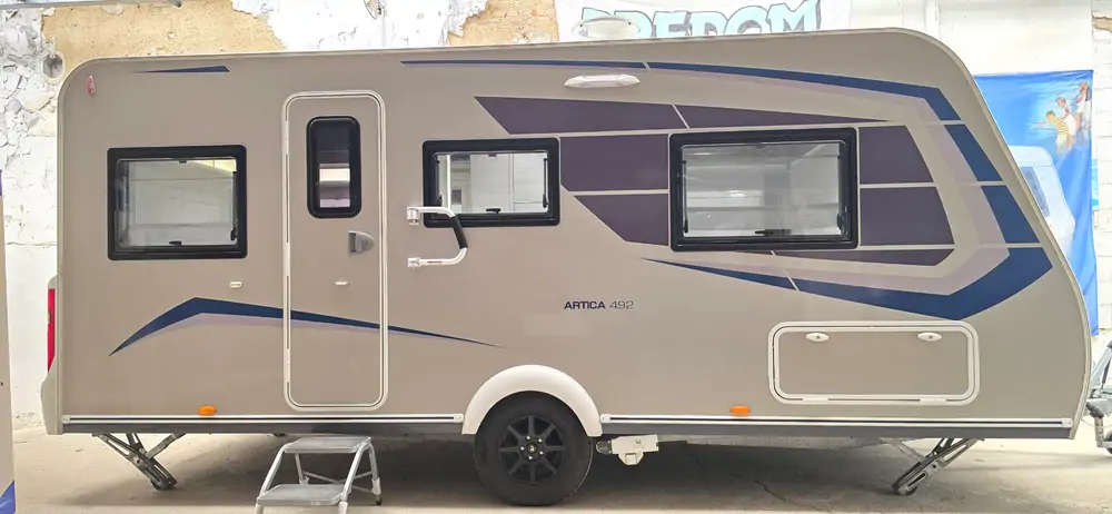 Occasion CARAVELAIR Artica 492 1