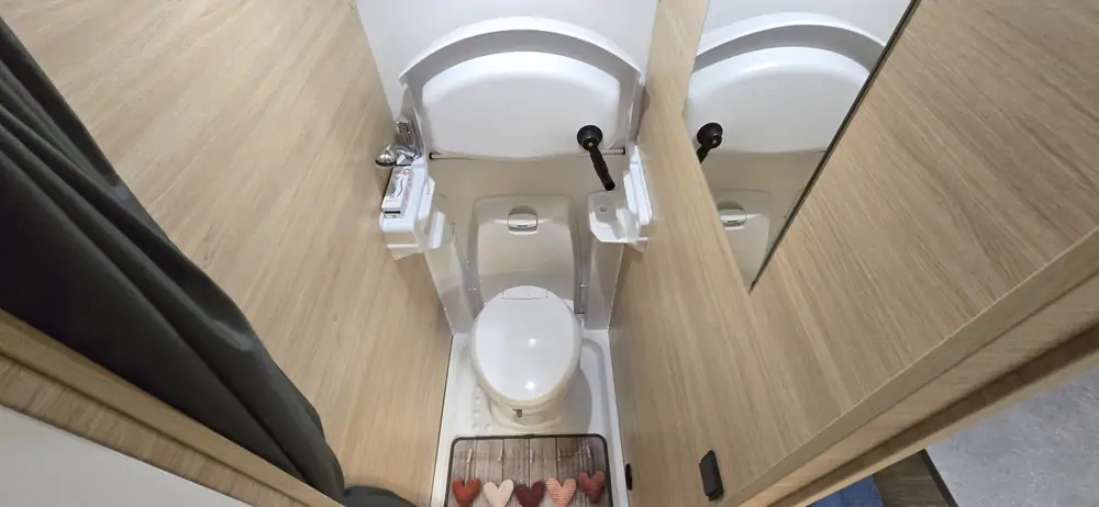 Nouveau CARAVELAIR ALBA 466 11