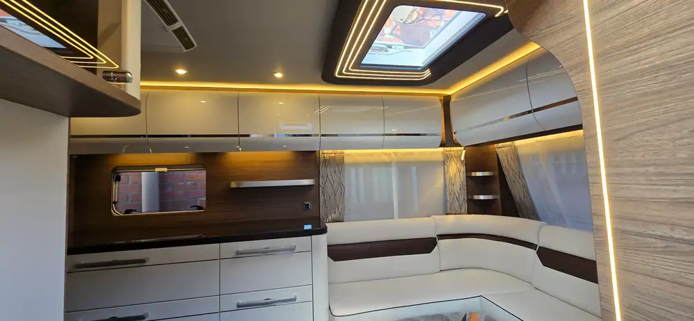 Nieuw TABBERT BELLINI 655 SHTD/F 2026 13