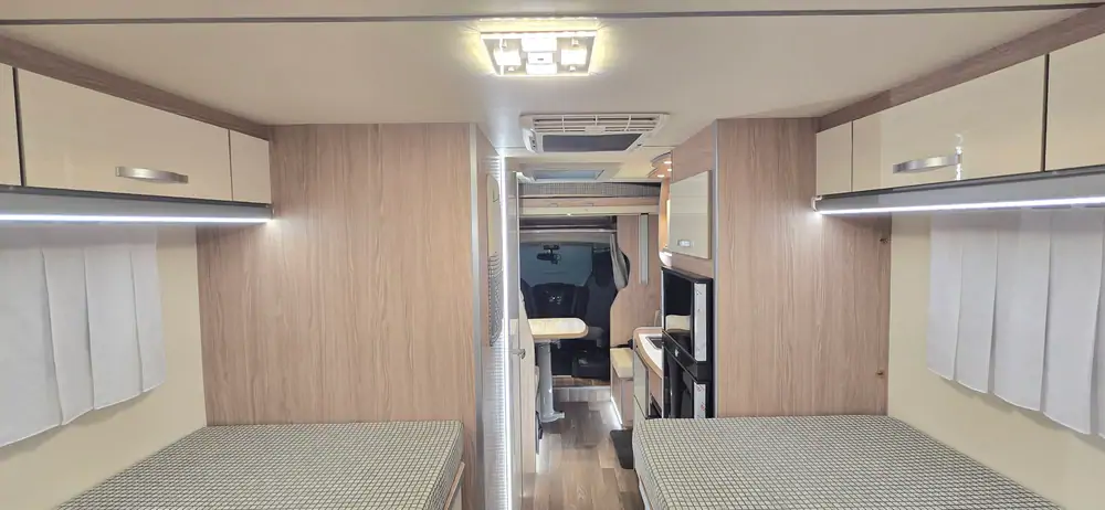 Nouveau ACROSS AERO 690 LD AUTOMATIC FIAT NEW 9