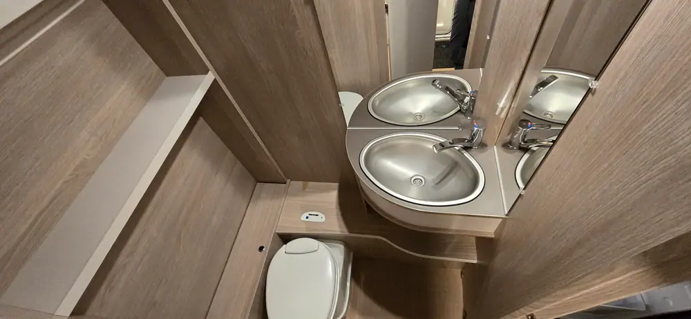 Occasie BURSTNER PREMIO LIFE 425 TS 5