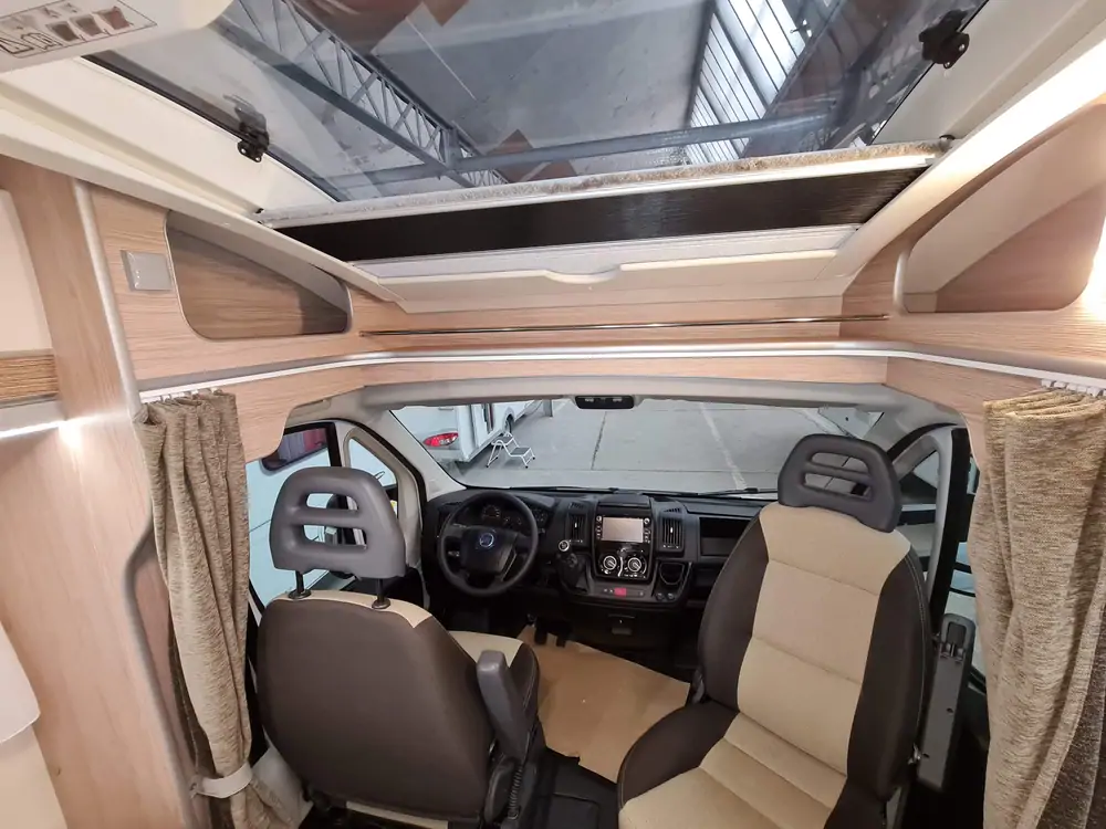 Nouveau ACROSS CAR AERO 680 CD 140CV 14