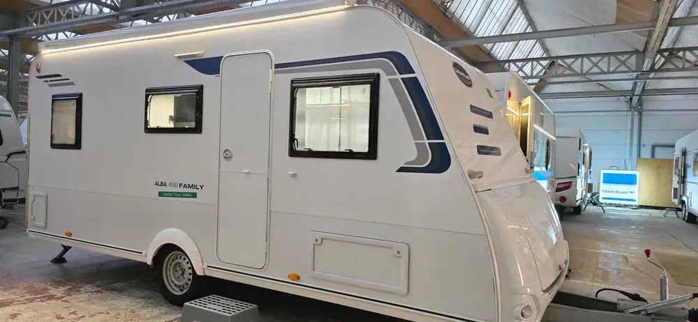 Occasie CARAVELAIR Alba 496 Family 1