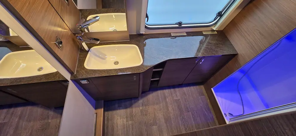 Nieuw TABBERT BELLINI 655 SHTD/F 2026 11