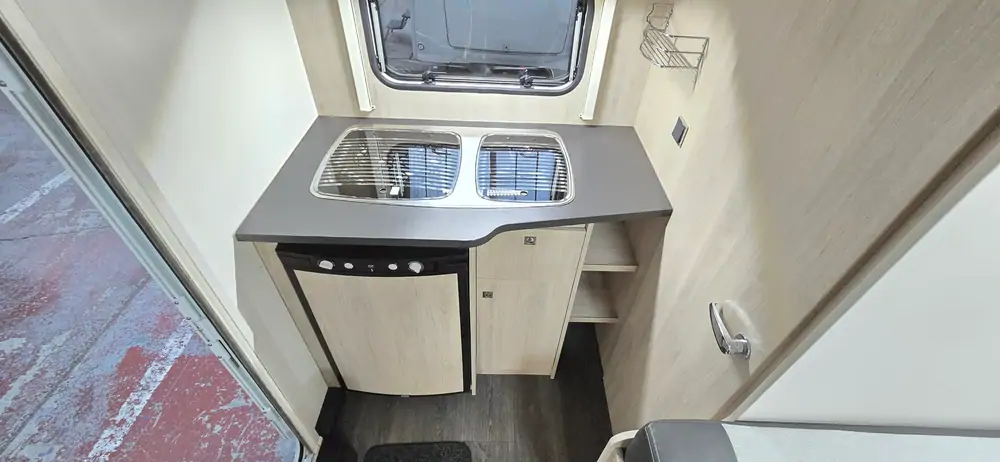 Occasion CARAVELAIR ALBA 400 STYLE 7