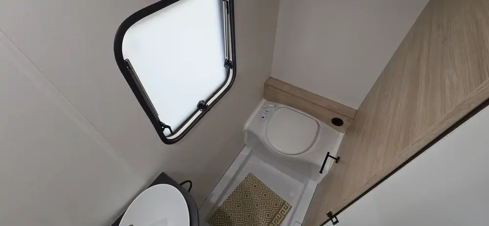 Nouveau CARAVELAIR ALBA 496 11