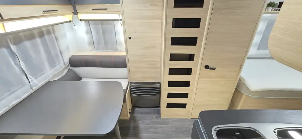 Occasie CARAVELAIR ANTARES TITANIUM 450 15