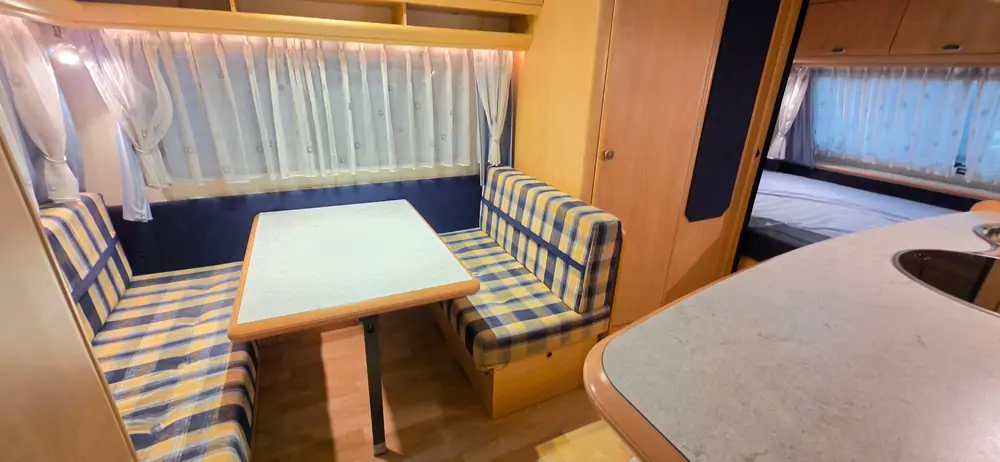 Occasion HOBBY DE LUXE 440E 9