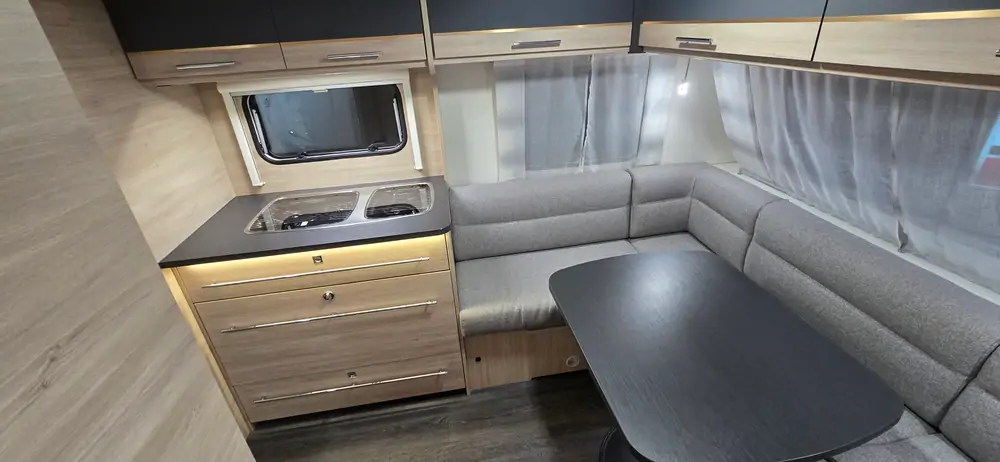 Occasion CARAVELAIR Antares Titanium 455 14