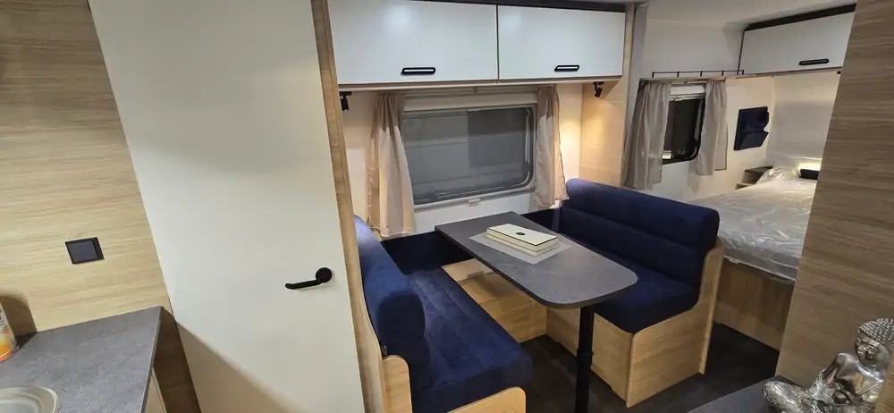 Nouveau CARAVELAIR 460 ALBA 10