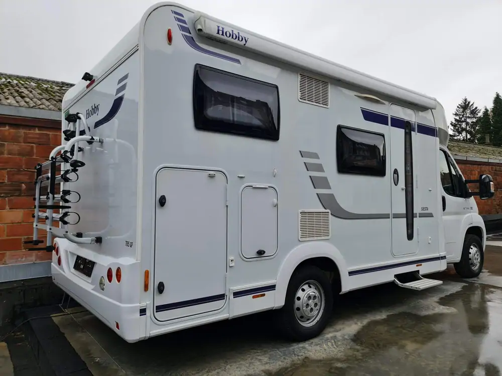 Occasie HOBBY Hobby Siesta T65 GF Handgeschakelde 6-versnellingsbak 1