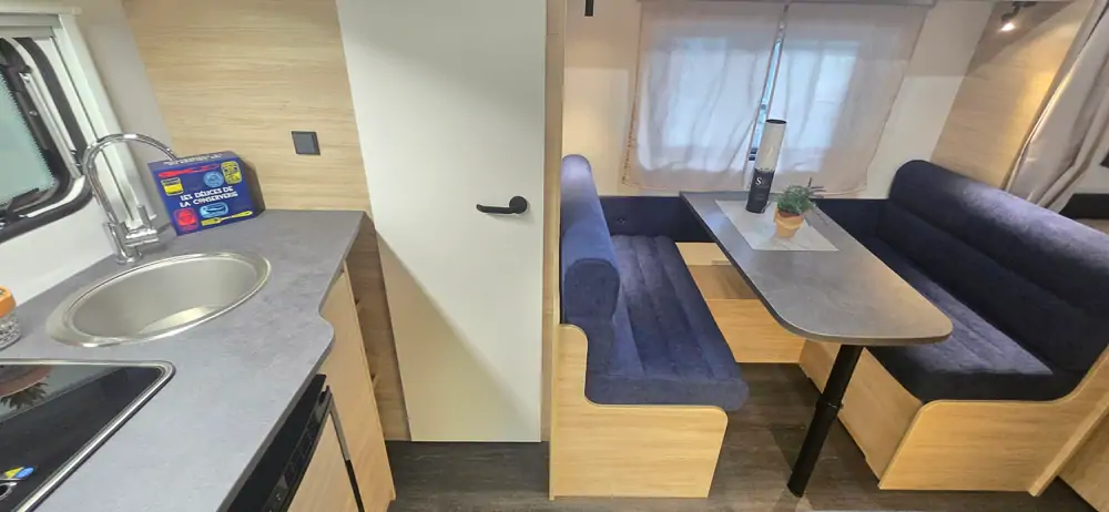 Nouveau CARAVELAIR ALBA 400 4