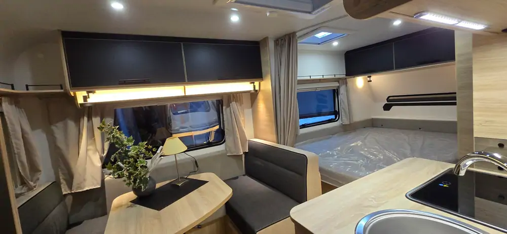 Nouveau CARAVELAIR 420 SPORT LINE 9