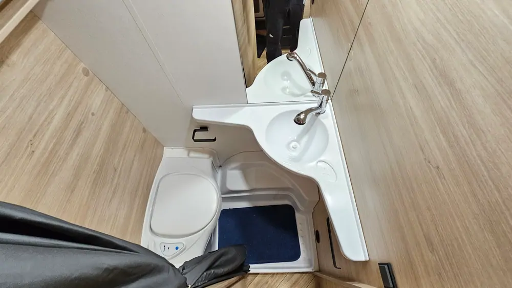 Nouveau CARAVELAIR 486 SPORT LINE 10